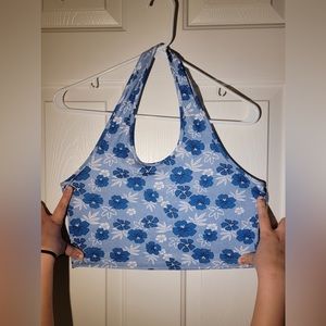 SHEIN Floral Print Cropped Halter